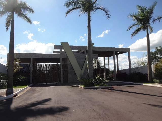 DESCRICAO TRG: LOTE - LOTEAMENTO PARQUE RESIDENCIAL VIVA.RUA MINAS GERAIS, No257, LOTE 06 DA QUDRA 05, PEROLA/PR.AREA TERRENO: 501,20M2.MATRICULA: 12.316 DO SRI DE PEROLA/PR.CONTRIBUINTE: 6864000 - PREFEITURA DE PEROLA/PR..COMPLEMENTO TRG: * DESOCUPADO..* OS DEBITOS DE IPTU SERAO QUITADOS PELO VENDEDOR ATE A DATA DO LEILAO. — foto principal