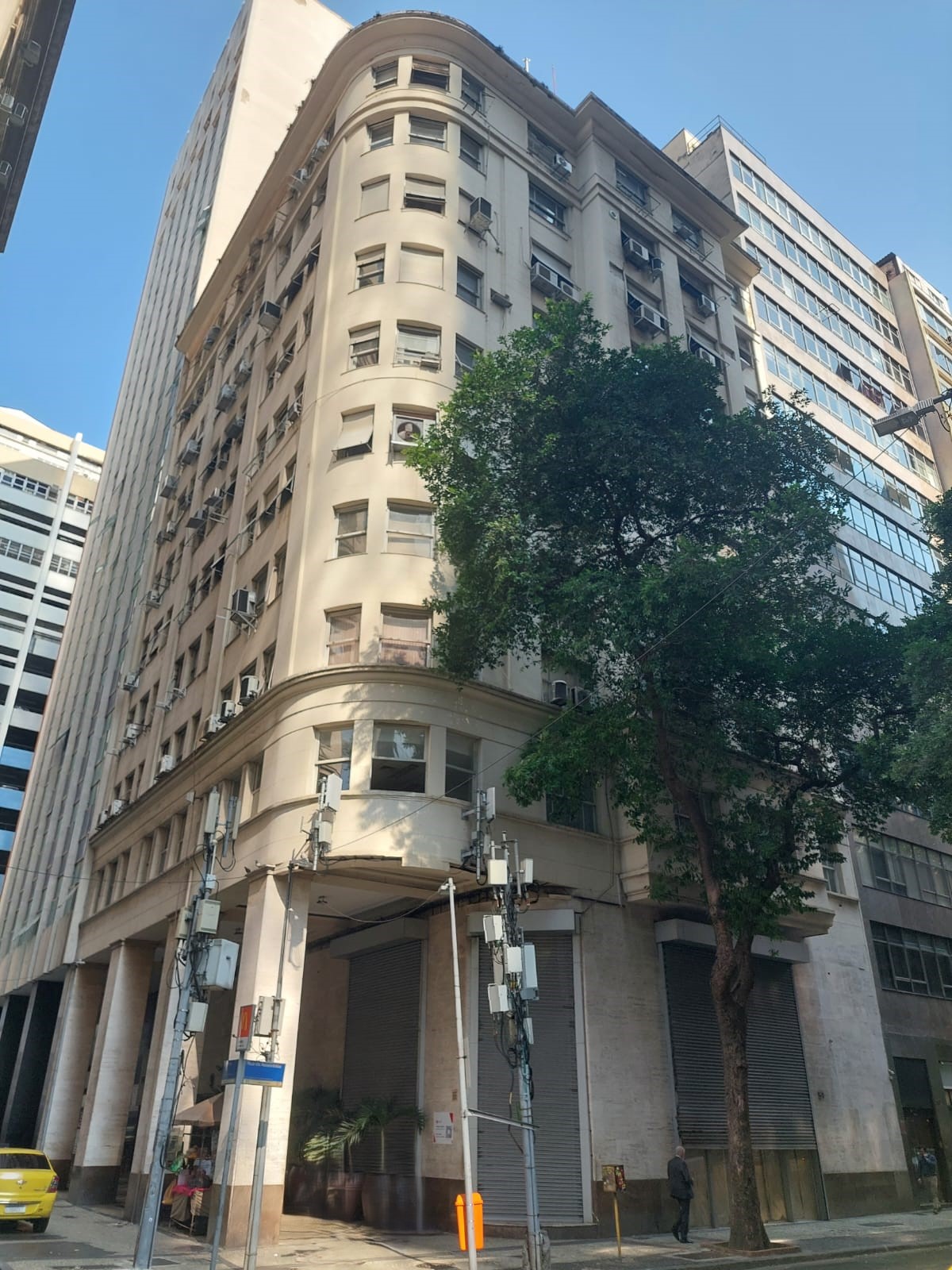 Ex-agência em Rio de Janeiro, Centro, RUA DA ASSEMBLEIA, 31, LJ/SS/SLJ e Unidade 2, RJ. Área: 1155.1m2