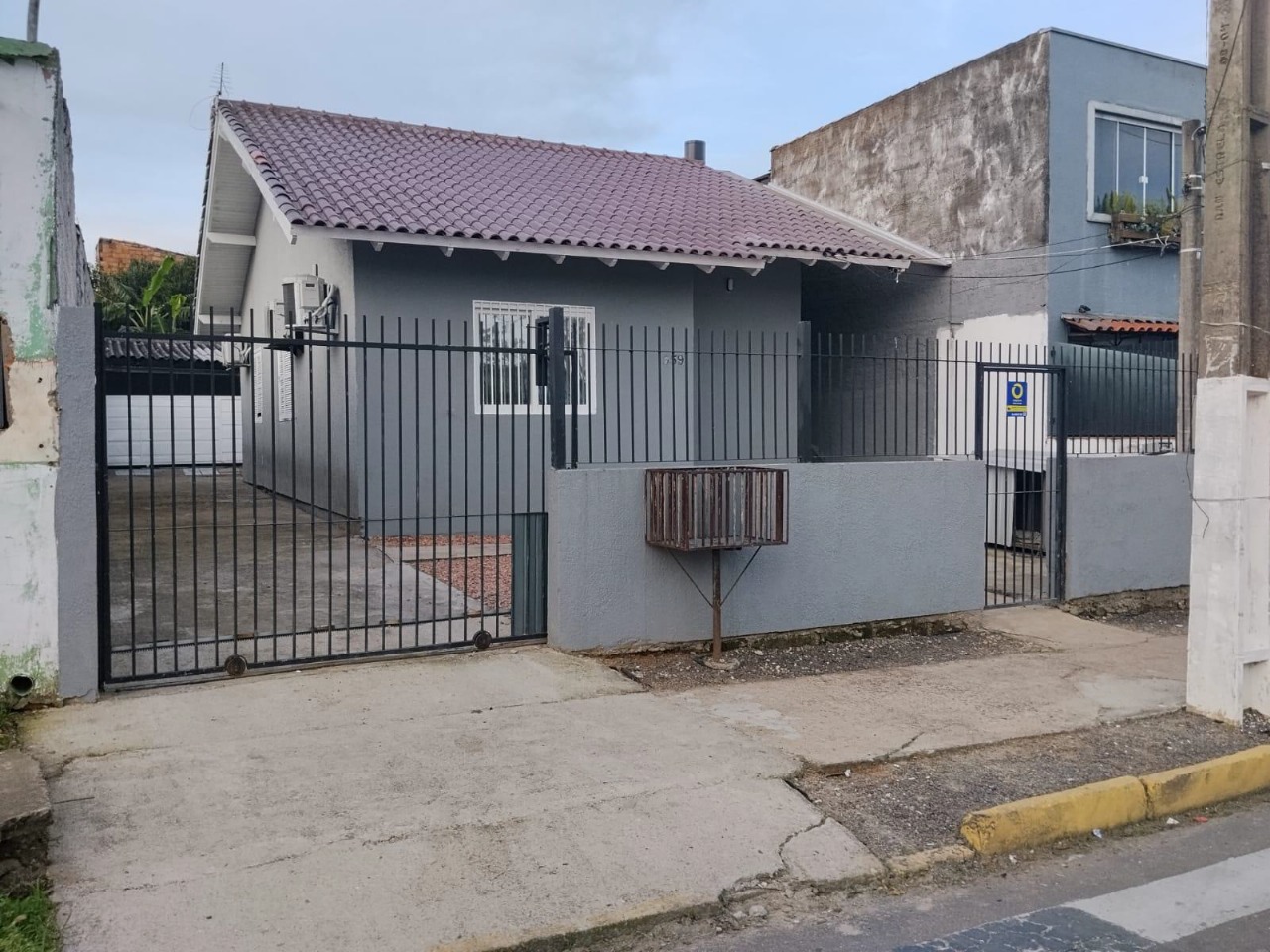 Casa em Gravataí, Morada Do Vale I, R ANTENOR LEMOS, 359, RS. Área: 111.05m2