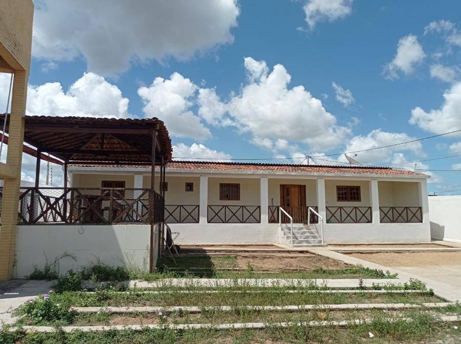 Casa em Tacaimbó, Nova Tacaimbó, RUA PROJETADA, 04, PE. Área: 273.2m2