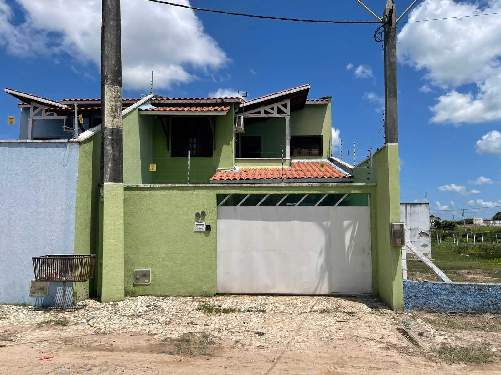 Casa em Pacajus, Croatá I, RUA JOAQUIM TAVARES BRAGA, 99, CE. Área: 184.08m2