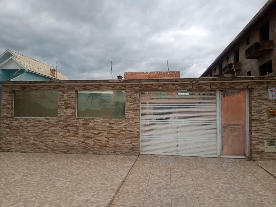 Casa em Peruíbe, Cidade Balneária Peruíbe, Avenida Governador Mário Covas Júnior, 255, SP. Área: 247.63m2