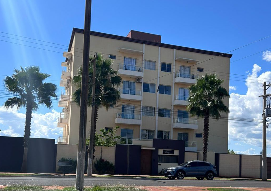 AVENIDA DOUTOR BENEDITO JORGE COELHO 4.029 APTO. 24 - CONDOMINIO RESIDENCIAL EDIFICIO PORTINARI - QUADRA FIAT - Pereira Barreto/SP — foto principal