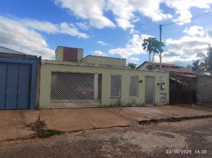 RUA LINDOLFO GONÇALVES SOBRINHO 315-A - CANAÃ - Buritis/MG — foto principal