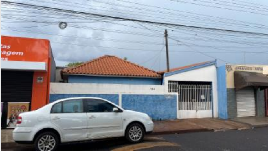 Casa em Palmital, São José, Avenida Brasil, 466, SP. Área: 104m2