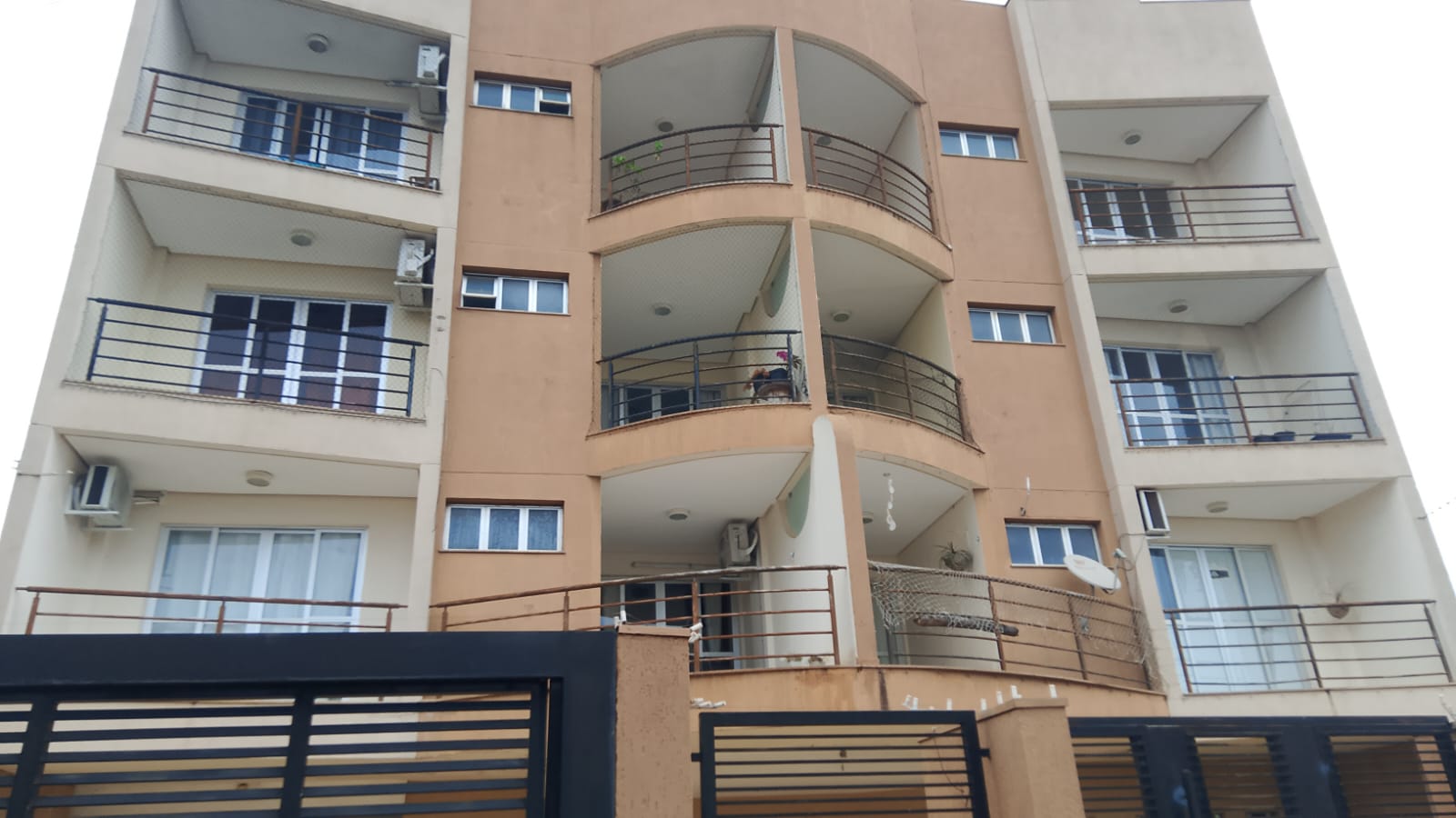 Apartamento em Arapongas, Vila Cascata, Rua Pinta Roxa, 41, Condomínio Residencial Pinta Roxo - Apartamento 301, PR. Área: 117.11m2