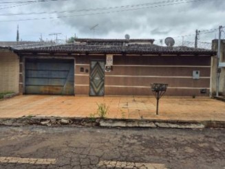 Casa em Goiânia, Setor Jaó, Avenida Rio Branco, SN, GO. Área: 223.19m2