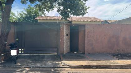 Casa em Anastácio, Centro, Rua Pedro Pires Cardoso, 264, MS. Área: 83.9m2 Casa em Anastácio, Centro, Rua Pedro Pires Cardoso, 264, MS. Área: 83.9m2