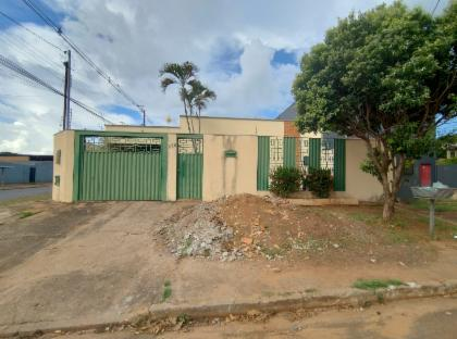 Casa em Campo Grande, Vila Cidade Morena, RUA JAGUARIUNA, 279, LOTEAMENTO VILA CIDADE MORENA, MS. Área: 172.43m2