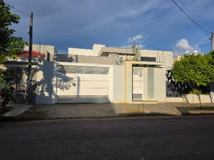 Casa em Sinop, Residencial Nossa Senhora Aparecida, Rua dos Pássaros, 491, MT. Área: 197.45m2