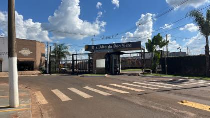 Rua Mirela de Souza Pavanelli 115 - Jardim Maria Luiza II - Araraquara/SP — foto principal