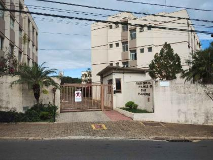 Alameda dos Crisântemos 60 Apartamento 04, Bloco C, Residencial Parque Das Paineiras - Cidade Jardim - São Carlos/SP — foto principal